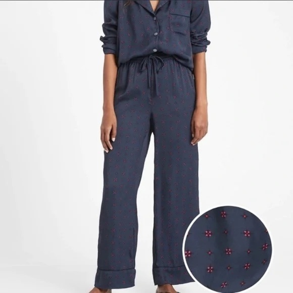 NWT Banana Republic Navy and Red/Pink Geo Print Pajama Pants XS - Picture 1 of 5